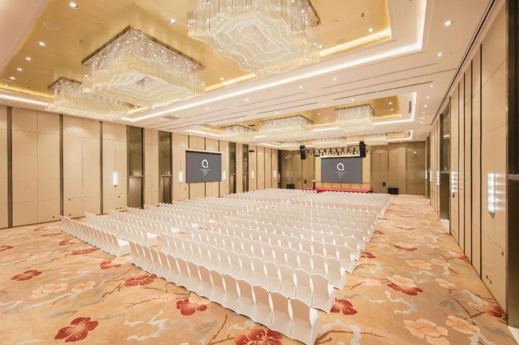 The Qube Hotel Jingzhou Exteriör bild