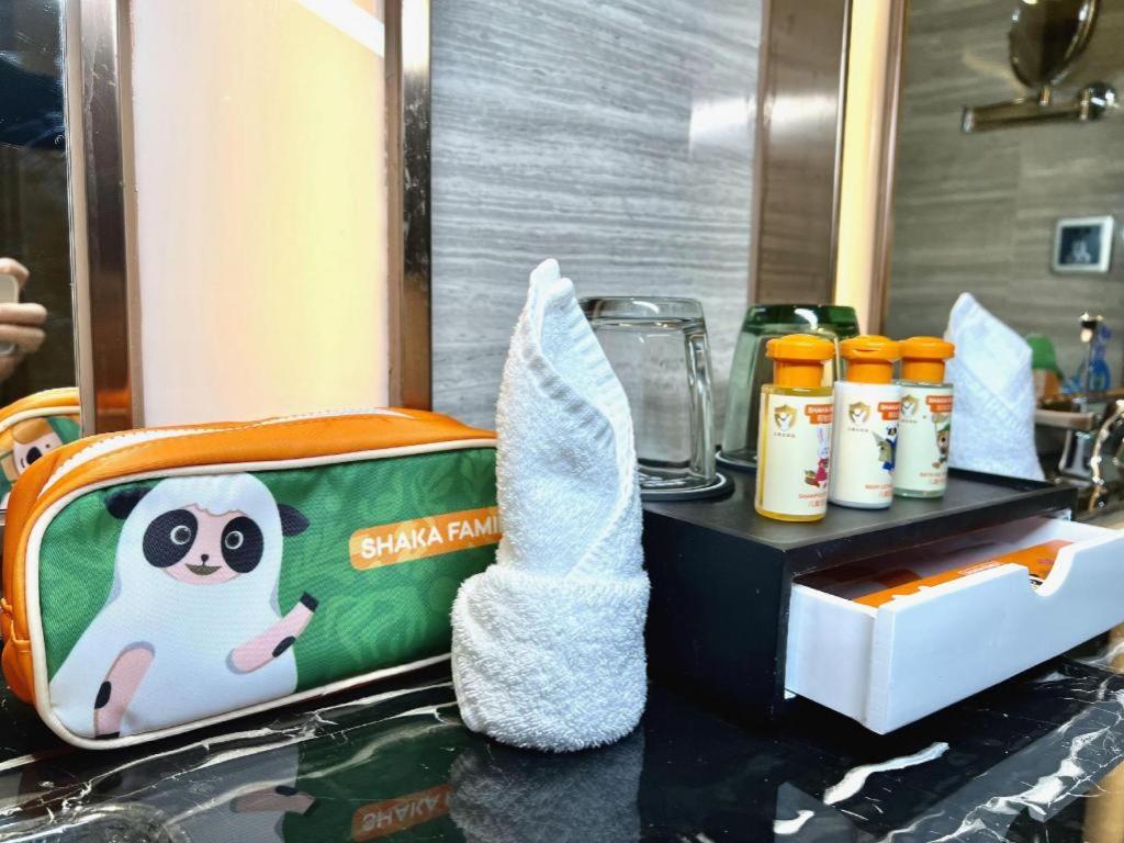The Qube Hotel Jingzhou Exteriör bild