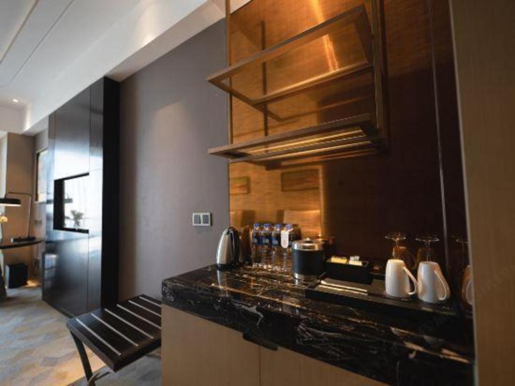 The Qube Hotel Jingzhou Exteriör bild