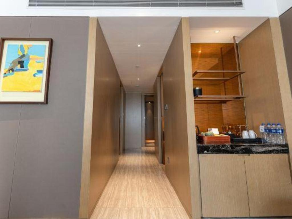 The Qube Hotel Jingzhou Exteriör bild