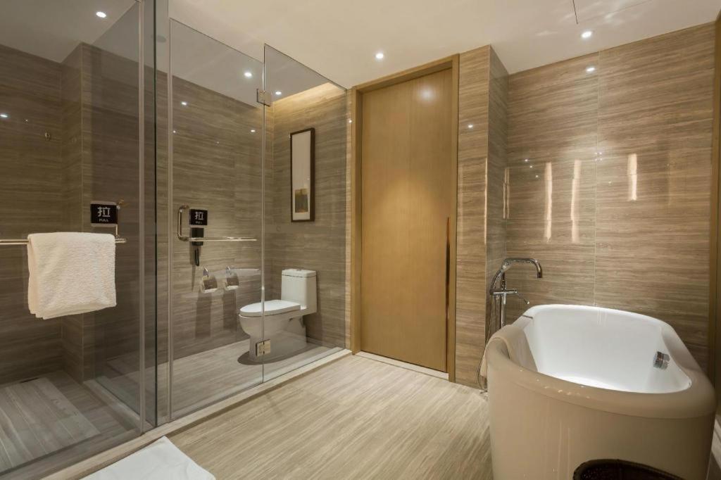 The Qube Hotel Jingzhou Exteriör bild