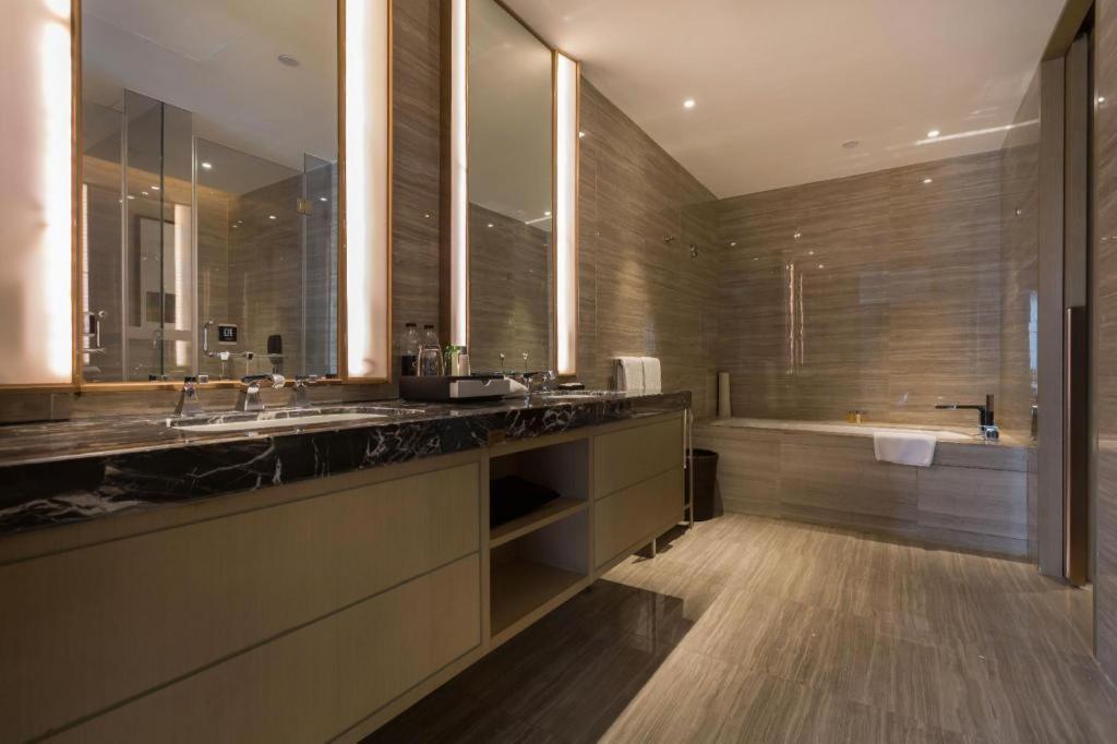 The Qube Hotel Jingzhou Exteriör bild